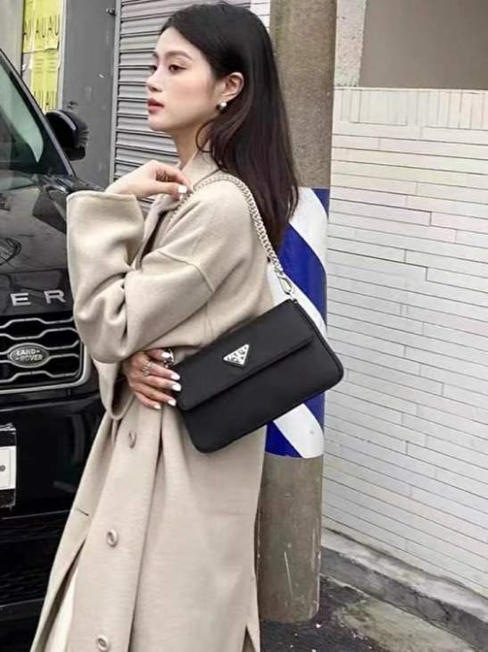 Picture of Prada Mens Bags _SKUfw167296322fw